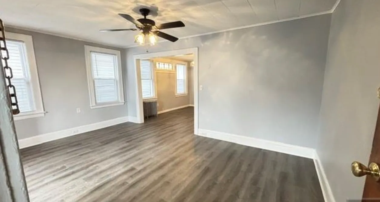 2 bed, $2,600 — Photo 2