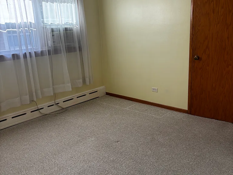 5428 W Sunnyside Ave #2 — Photo 5