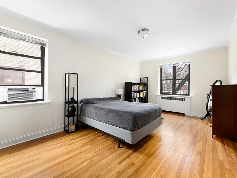 310 E 75th St #6E — Photo 4