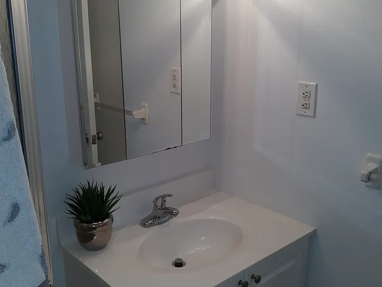 Bolivar St — Photo 15