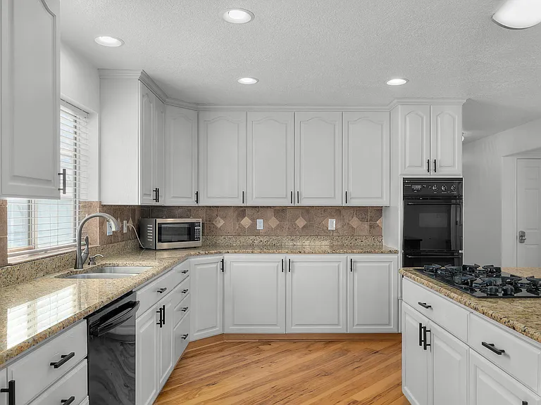 840 S East Mountain Cir — Photo 13
