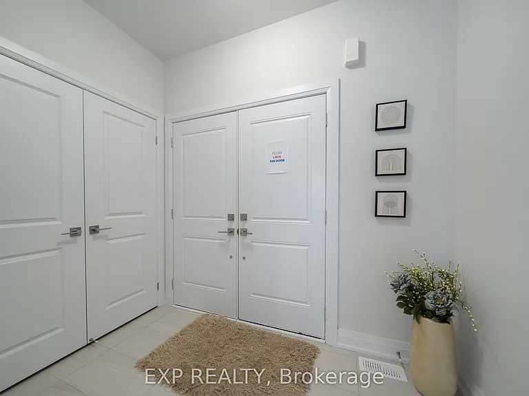 114 Seguin St — Photo 3