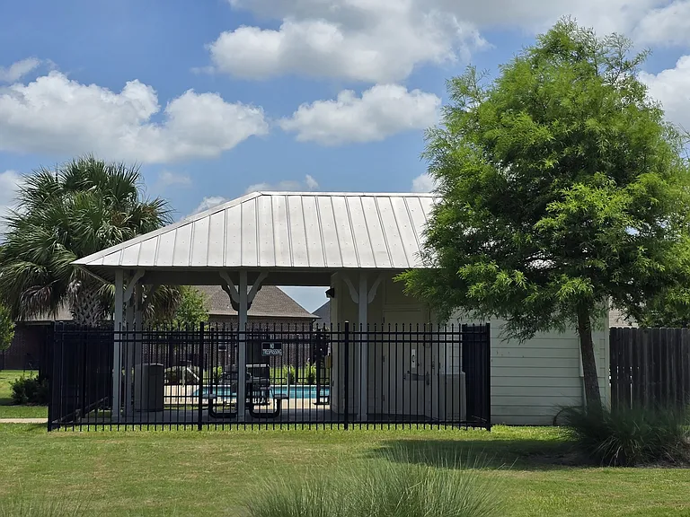 4410 Lake Crest Dr — Photo 27