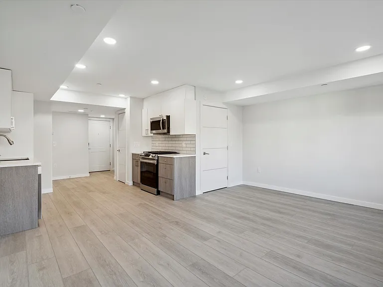 3804 Lancaster Ave #303 — Photo 12