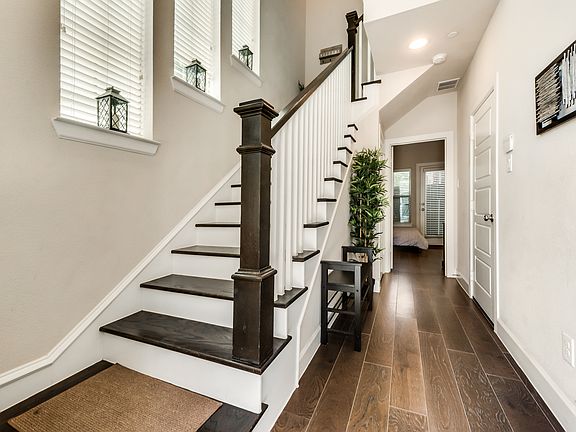 5th image of 731 Lacey Oaks Pl