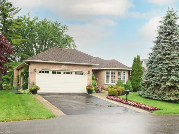 137 Foxboro Dr, Wilmot, ON N3A 3N2