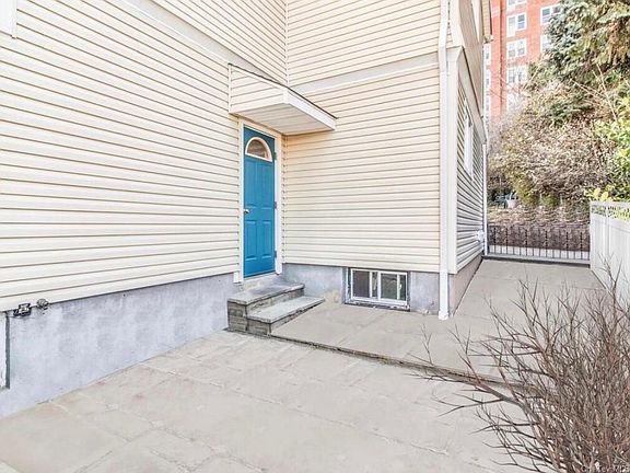 3rd image of 26 Grant St #B
