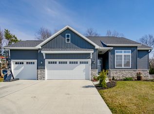 10707 Biltmore Ln, Portage, MI 49002