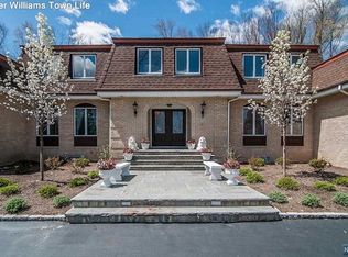 59 W Wildwood Rd, Saddle River, NJ 07458