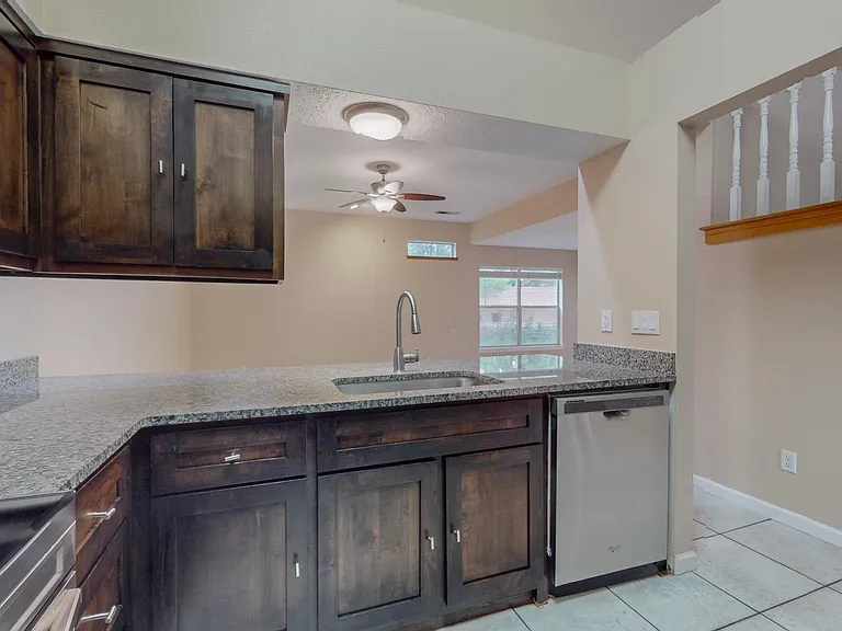 8405 Fairmont Dr NW — Photo 21