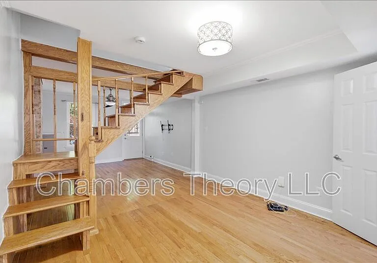 1535 Constitution Ave NE — Photo 7