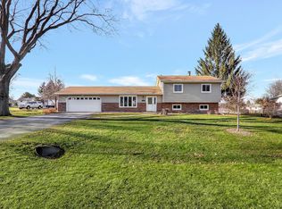 3789 Skyhigh Rd, Cottage Grove, WI 53527