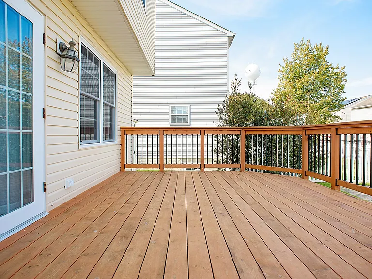 1772 Grande View Ave — Photo 7