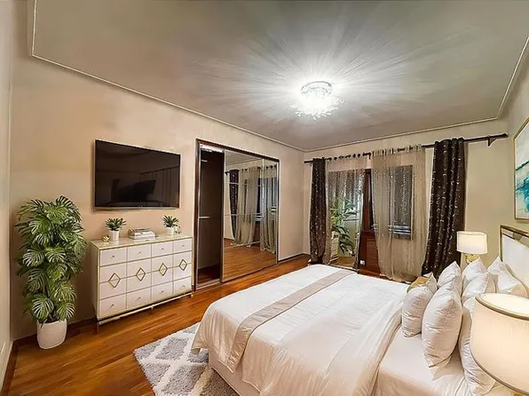 3130 Brighton 6th St APT 2D, Brooklyn, NY 11235