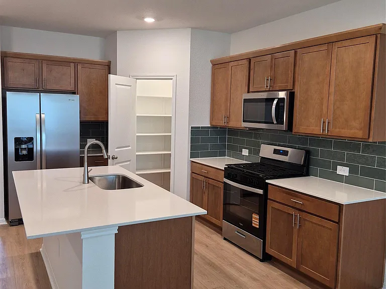 1816 Dandy Brush Dr — Photo 6