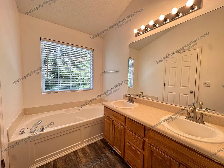 424 Alero Rd — Photo 7