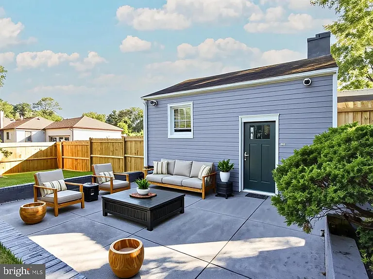 3801 Portal Ave — Photo 17