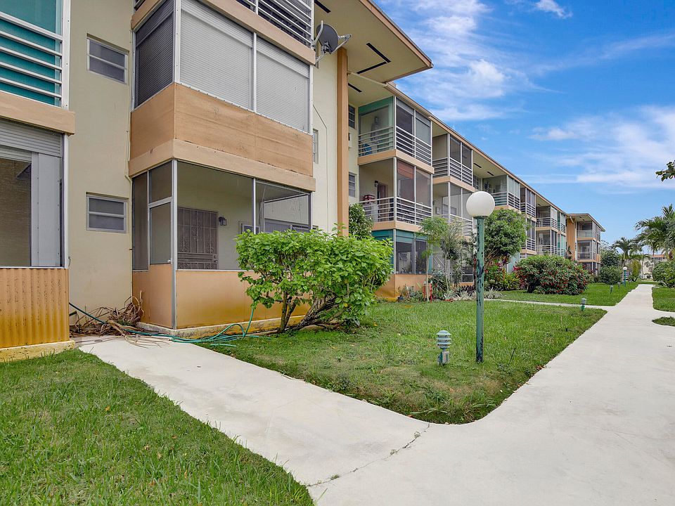 1st image of 17090 NE 14th Avenue #112