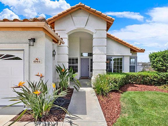 5th image of 4964 Skyhawk Way