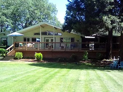 130 Penny Ln photo 1