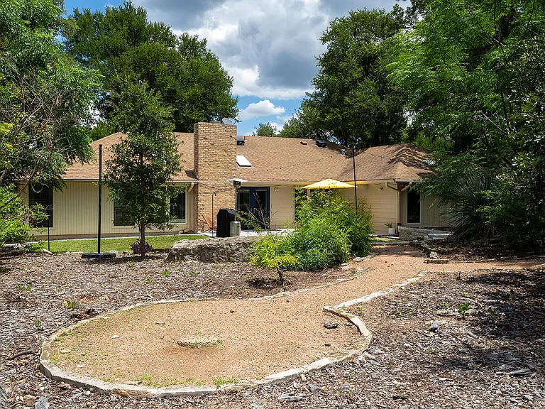 2110 Wychwood Dr — Photo 33