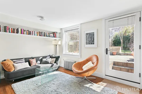 Rented by Halstead Real Estate | media 2