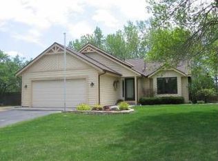 17316 Ipswich Way, Lakeville, MN 55044