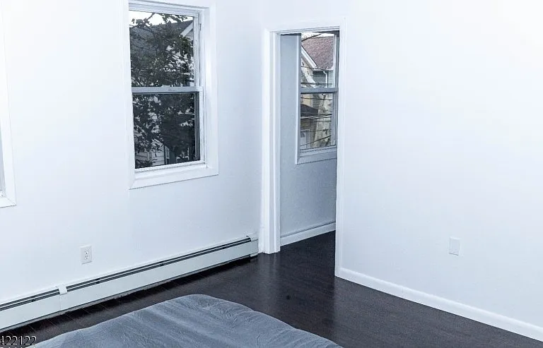 11 Lentz Ave — Photo 7