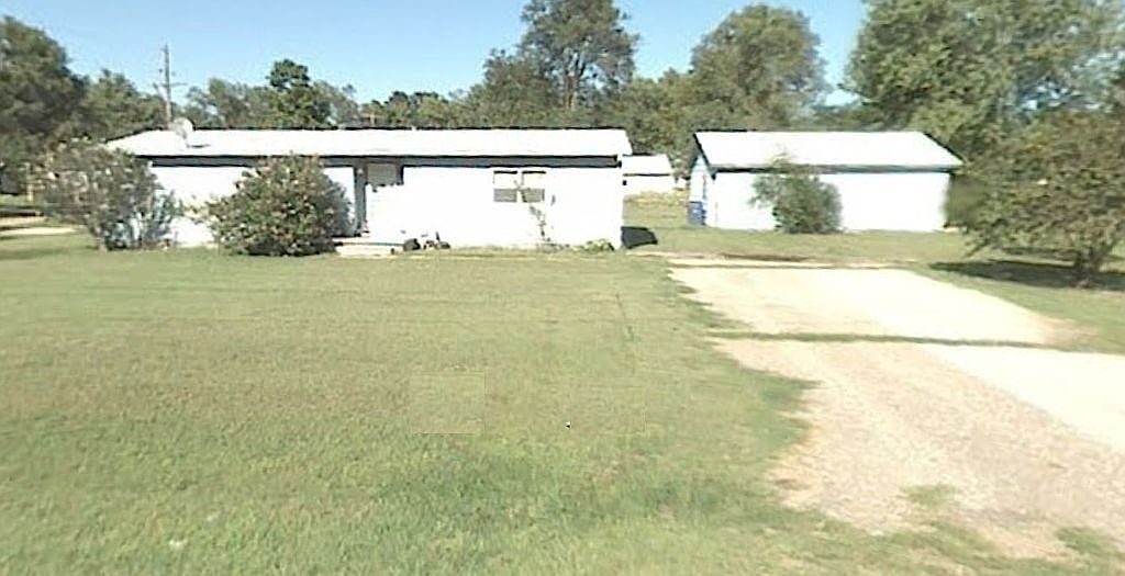 5 N Pierce St, Nickerson, KS 67561 Zillow