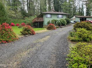 1655 SE Hillvale Ln, Toledo, OR 97391
