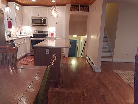 2nd image of 3 Wildwood Ln