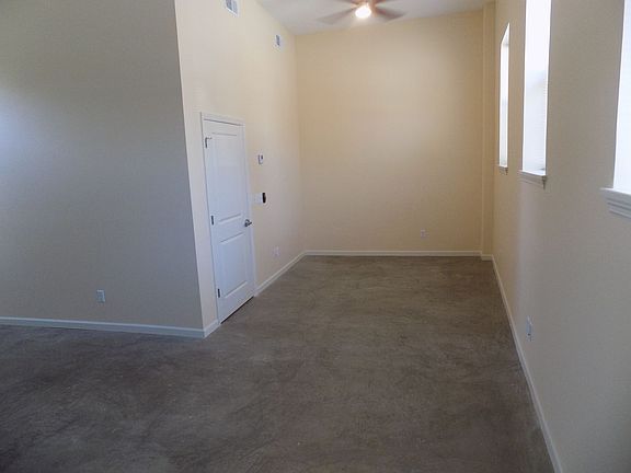 3rd image of 3439 Park Ave