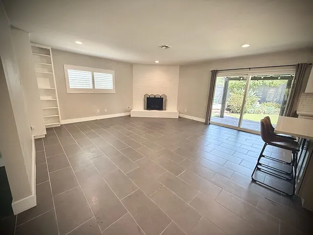 496 Converse Ave — Photo 6
