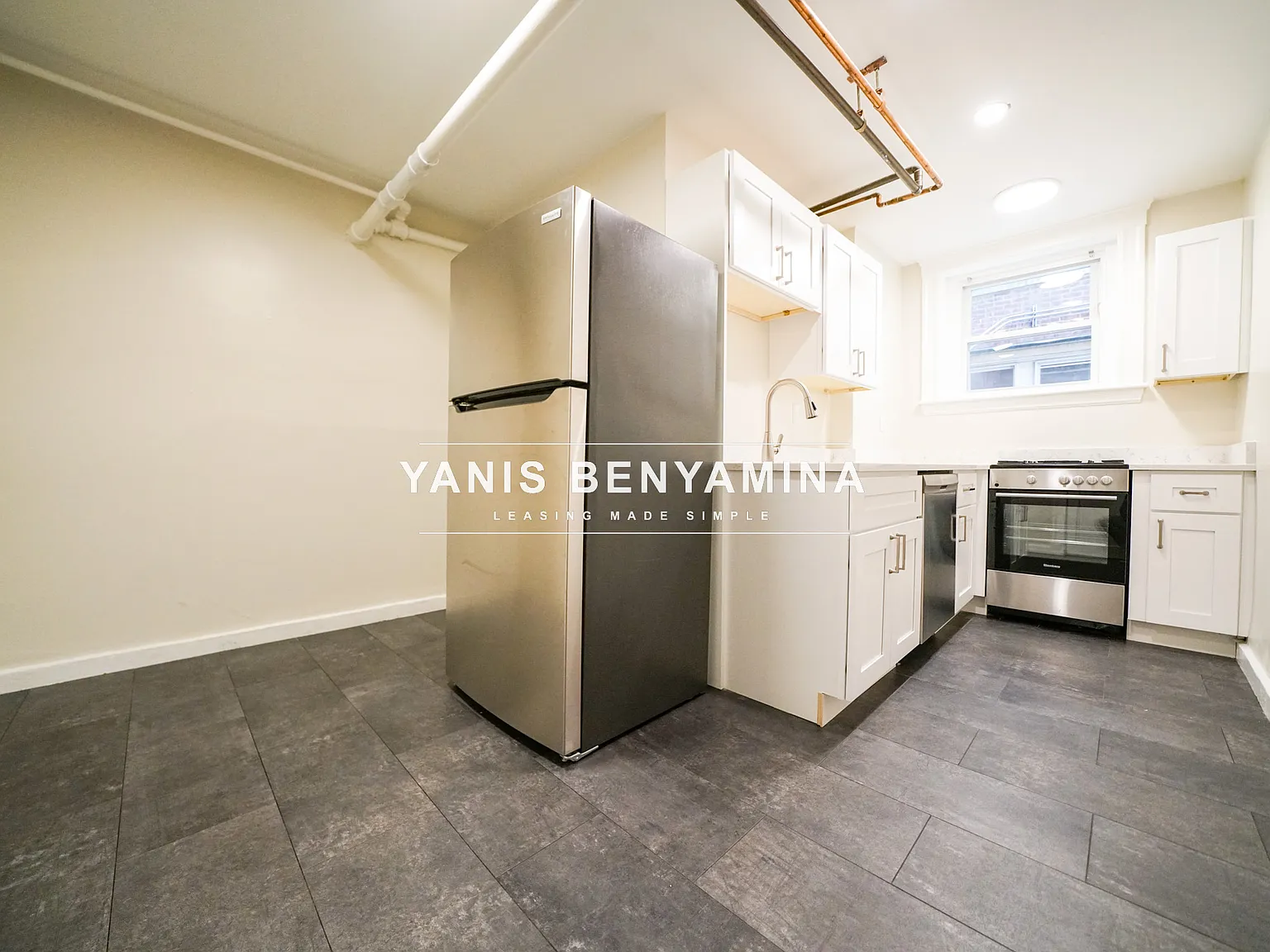 1 bed, $2,246 — Photo 2