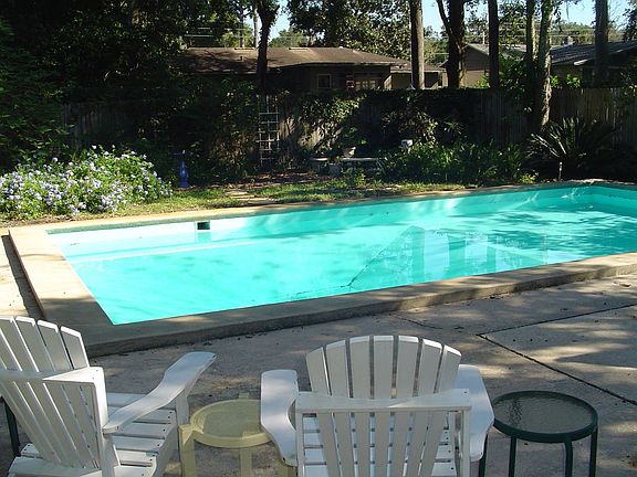 pool & patio