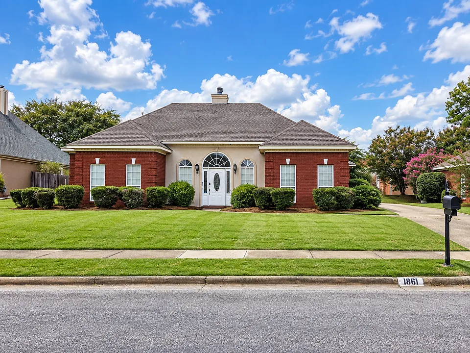 1861 Brookstone Dr
