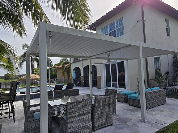 5th image of 8216 NW 105th Ln