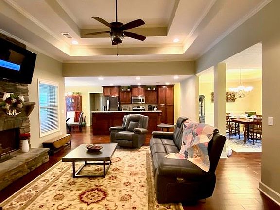 3rd image of 2844 Lee Road 250