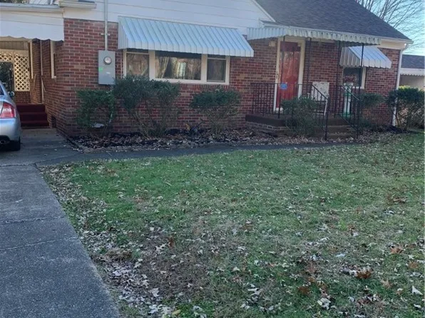712 Briscoe Rd, Parkersburg, WV 26104