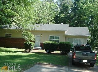 2823 Fairlee Dr, Decatur, GA 30032