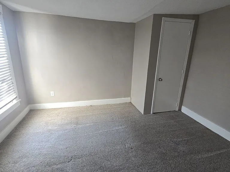 317 Cleveland St — Photo 10