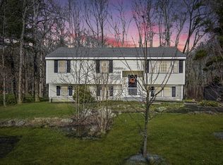 6 True Rd, Salisbury, MA 01952