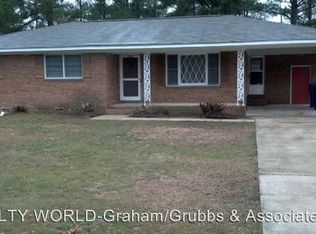 13081 Blues Farm Rd, Laurinburg, NC 28352