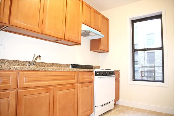 Rented by Weichert Manhattan Midtown | media 2