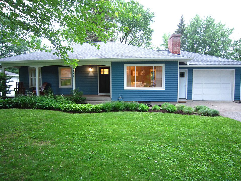 1st image of 1449 Derbyshire St SE