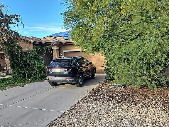 2nd image of 224 E Bahamas Dr