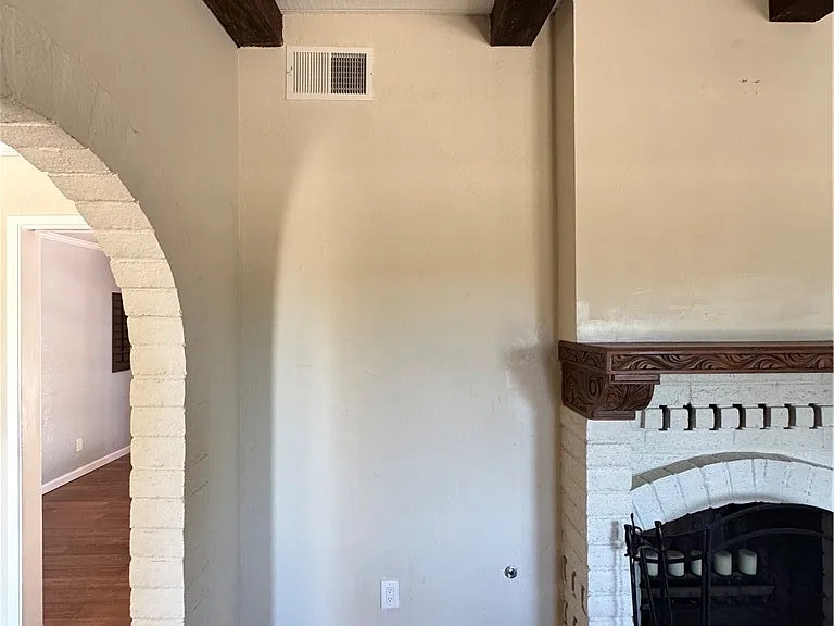 1338 Joy Rd — Photo 5