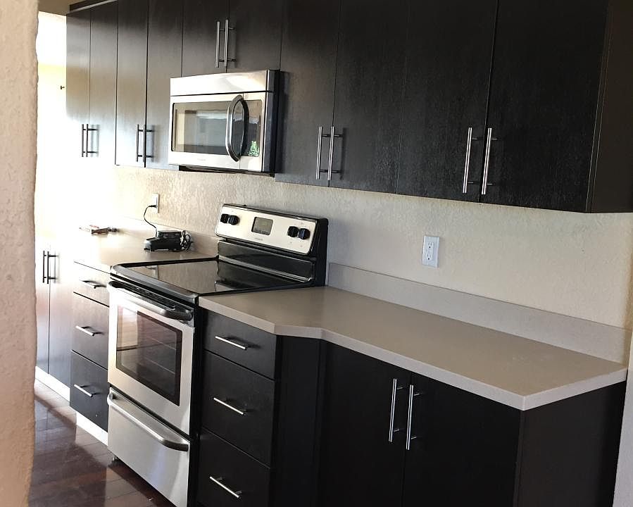 Kitchen (Another Picture)