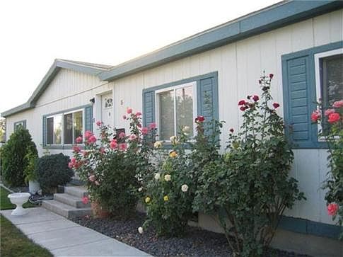 2nd image of 529 8th Ave N