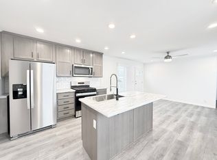 22343 S Cedar Dr #121, Channahon, IL